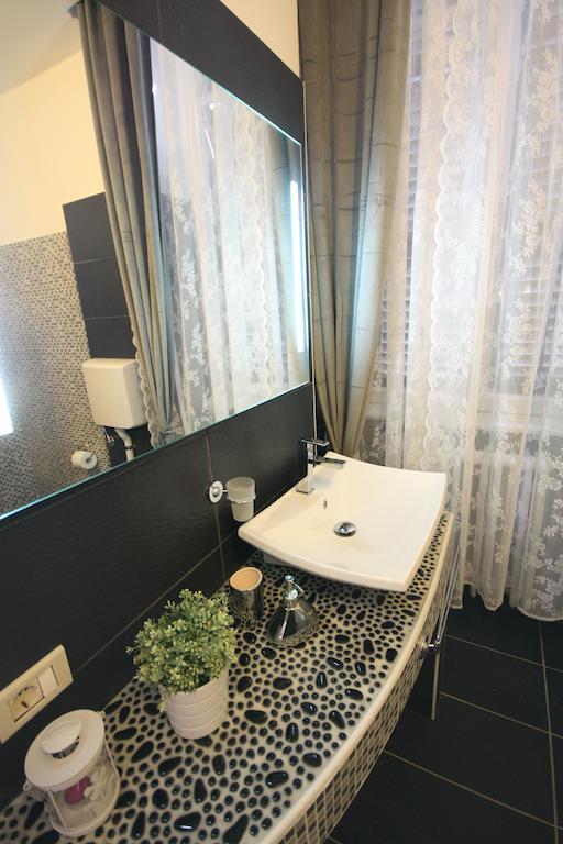 كومو B&B 7 Archi الغرفة الصورة